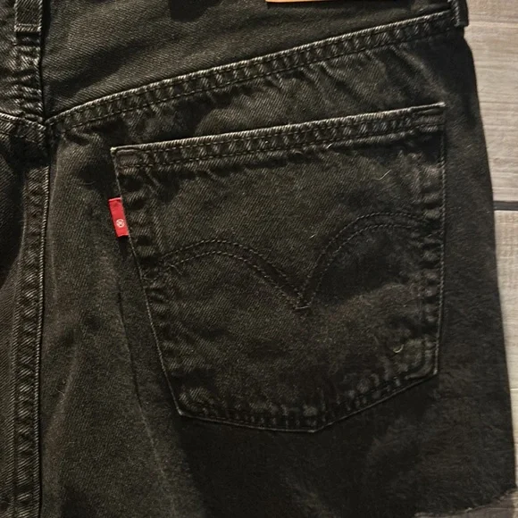 NWT Levi's 501 Black Jean Shorts size 30 - Picture 4 of 7